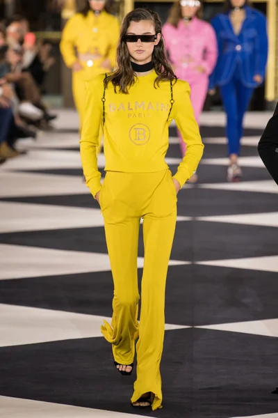 Look 35